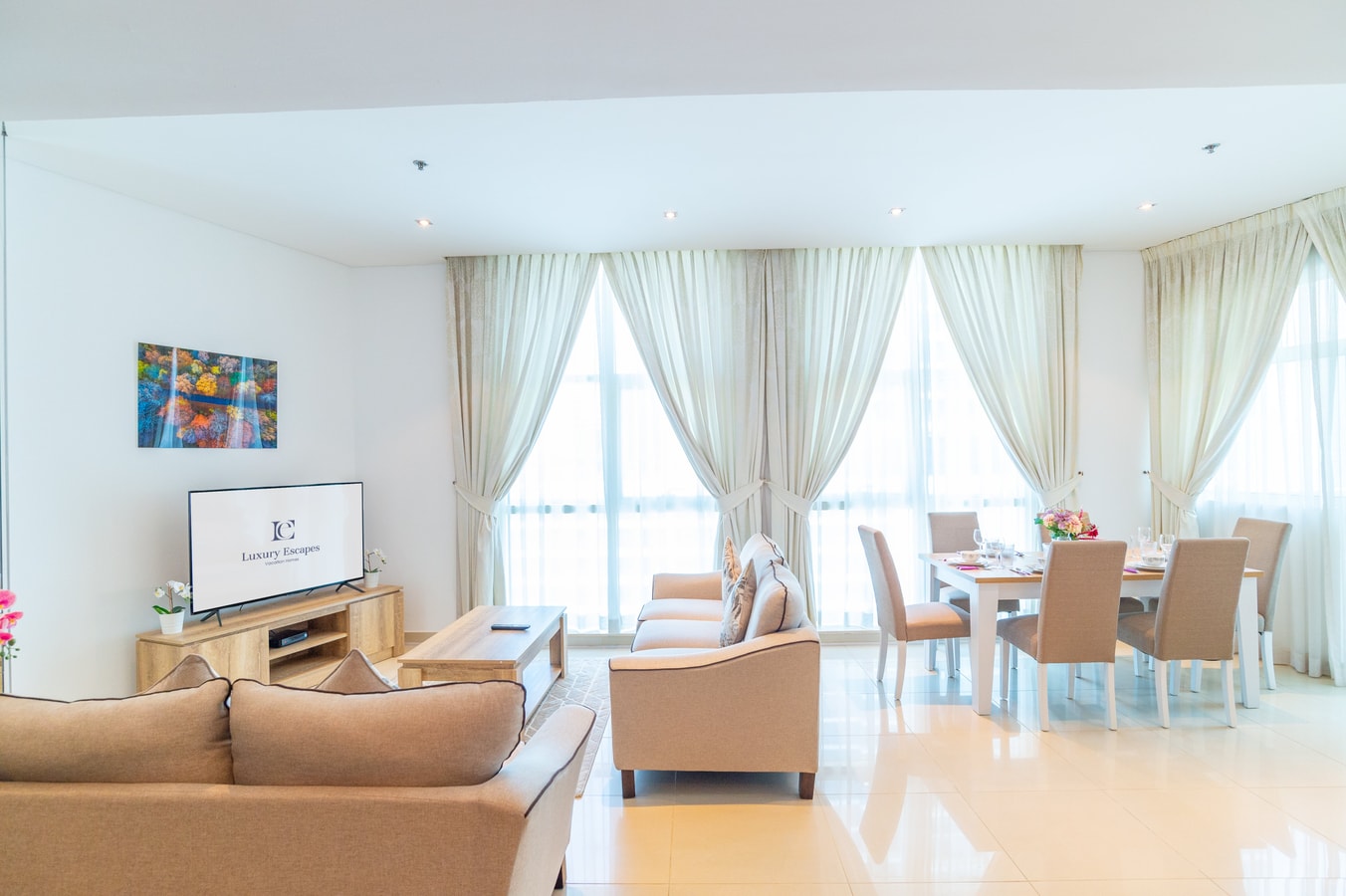 Stunning 2BR Apt in Yacht Bay Marina - Near Metro 1 Vacation Homes