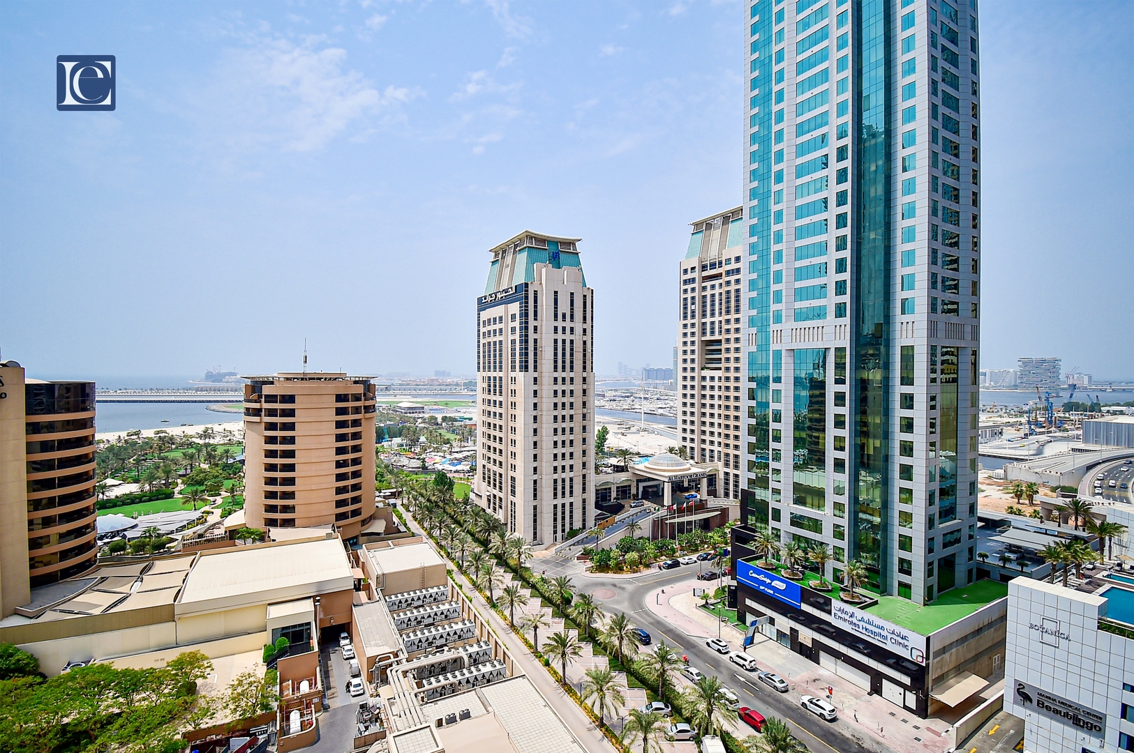Sea view Apt with balcony in Royal Oceanic Marina 17 Vacation Homes