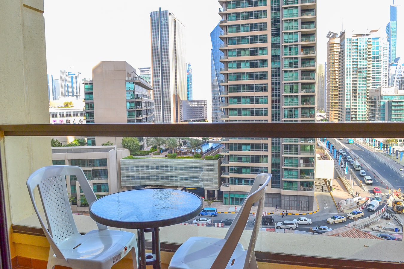 1BR with balcony and a great marina view! - LSE Luxury Escapes