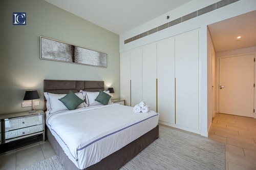 Exquisite 3BR + Maid | Full Sea View in JBR 18 Vacation Homes
