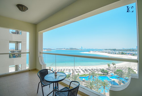 Ocean-View 1BR in Palm | Direct Beach Access - NBT 12 Luxury Escapes