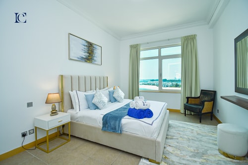 Ocean-View 1BR in Palm | Direct Beach Access - NBT 9 Luxury Escapes