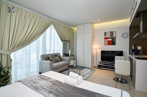 Brand New! studio in the heart of Dubai Marina - YRW 3 Luxury Escapes