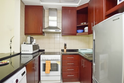 Budget Studio Apt. near Metro & Mall - DG 10 Luxury Escapes