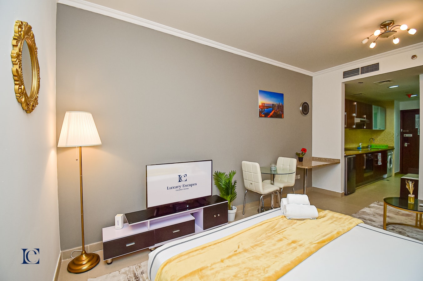 Stylish Studio Apt - Goldcrest Executives JLT 8 Vacation Homes