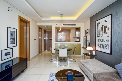 Premium 1BR - Paramount Tower Business Bay - PAR 8 Vacation Homes