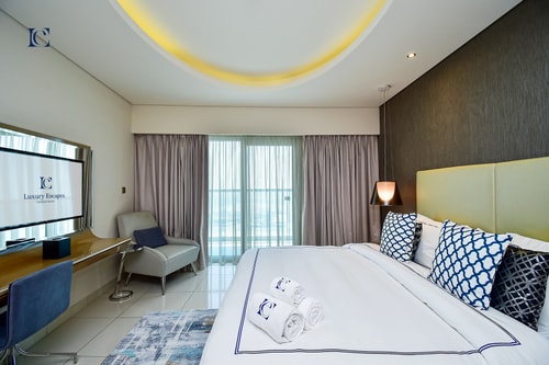 Premium 1BR - Paramount Tower Business Bay - PAR 9 Vacation Homes