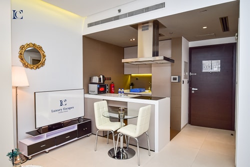 Studio in Dubai Marina close to metro -West Avenue 7 Luxury Escapes