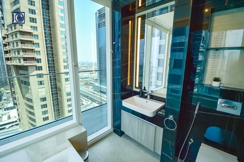 Stylish 2BR Premium Apt in Medore Jlt 17 Luxury Escapes