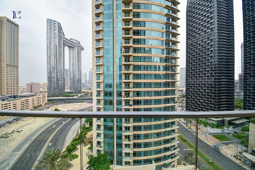 1BR Apartment with Burj Khalifa View - Loft Downtown. 13 Luxury Escapes