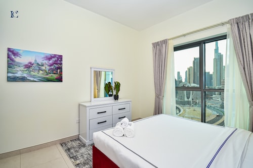 Stylish 1BR with Downtown Skyline View - The Bay 13 Luxury Escapes