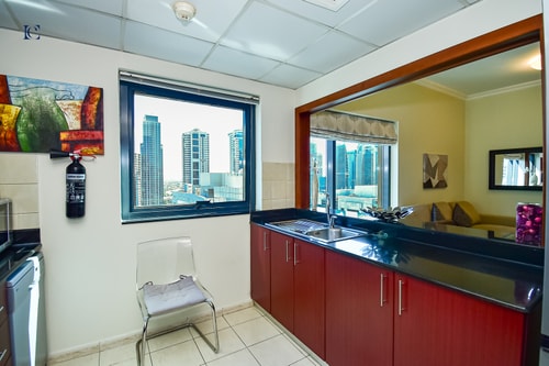 Budget 1BR Apt in Time Place Marina - Near Metro 9 Luxury Escapes