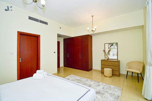 Amazing Sea-view 4BR + Maids in JBR Beach - Shams 12 Luxury Escapes