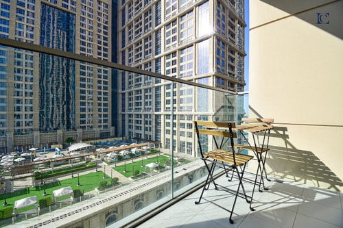 Stylish 2BR Apartment - Meera Tower Business Bay 17 Luxury Escapes