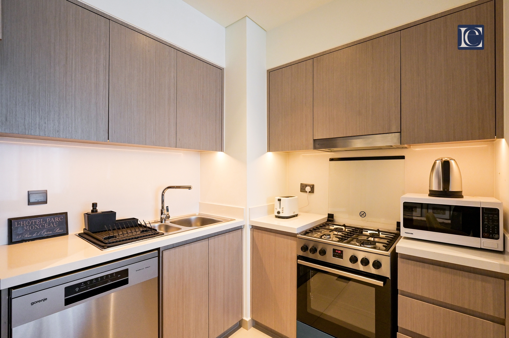 Stylish Downtown Dubai Stay |Act 1 Act 2 Tower 1 10 Vacation Homes