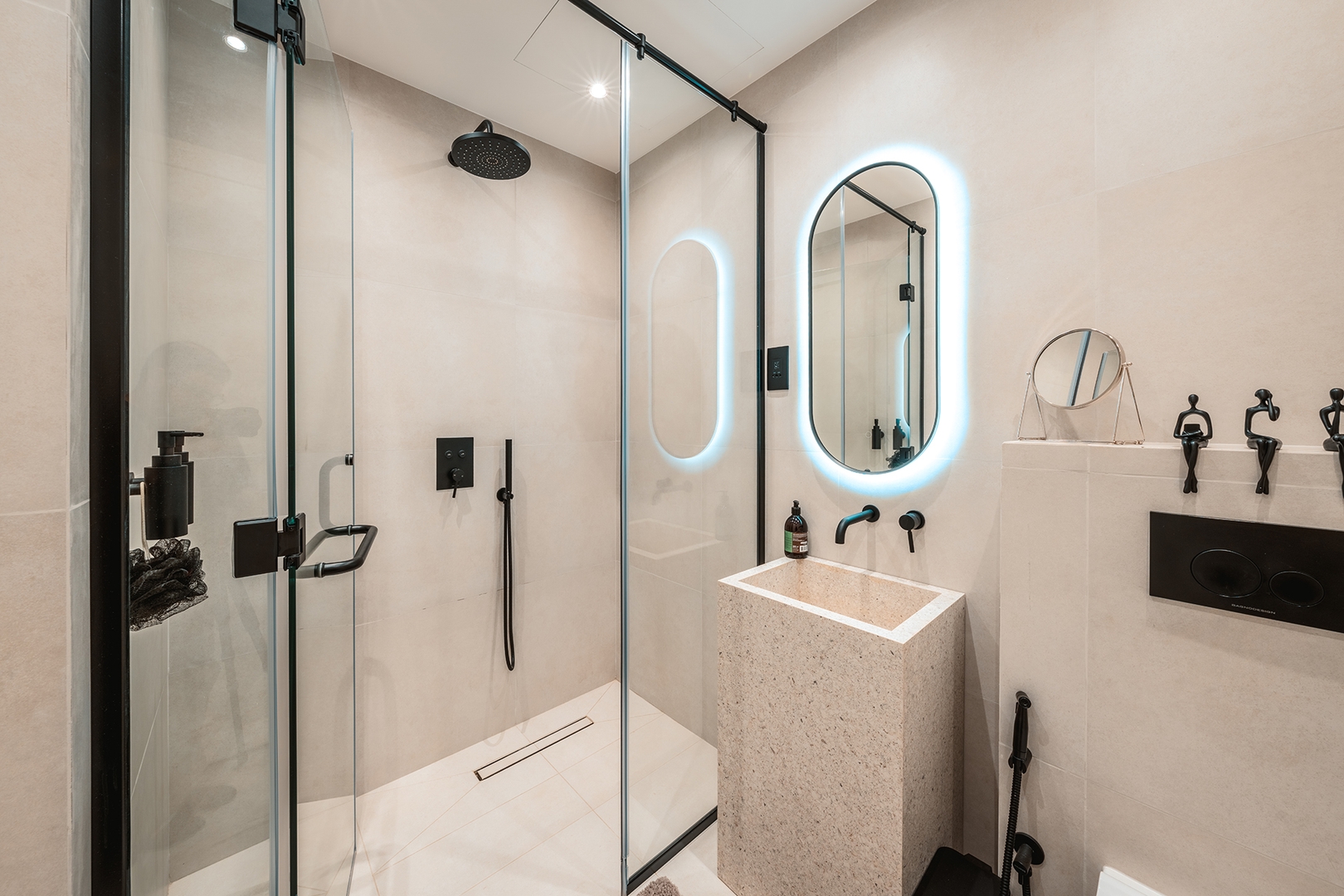 Seaview Studio Apartment in Palm Jumeirah 14 Vacation Homes