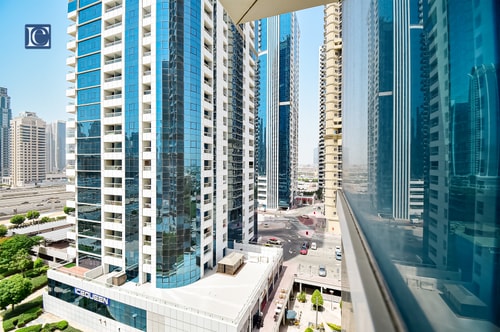 Modern 1BR near the Metro in Armada Tower 3 - AWD 22 Luxury Escapes