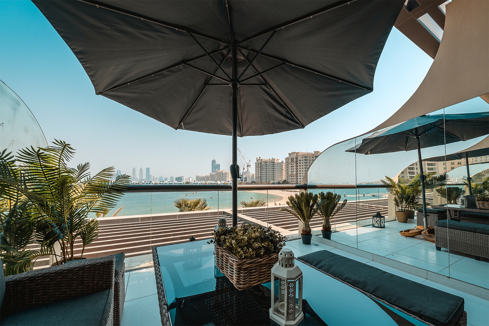 Seaview Studio Apartment in Palm Jumeirah 39 Vacation Homes