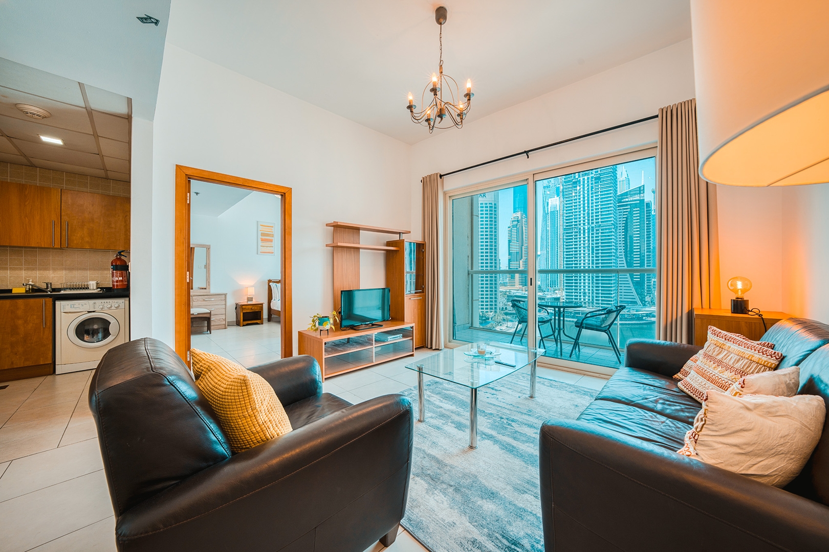 MVT - 1BR with Balcony & Stunning Marina View. 30 Vacation Homes