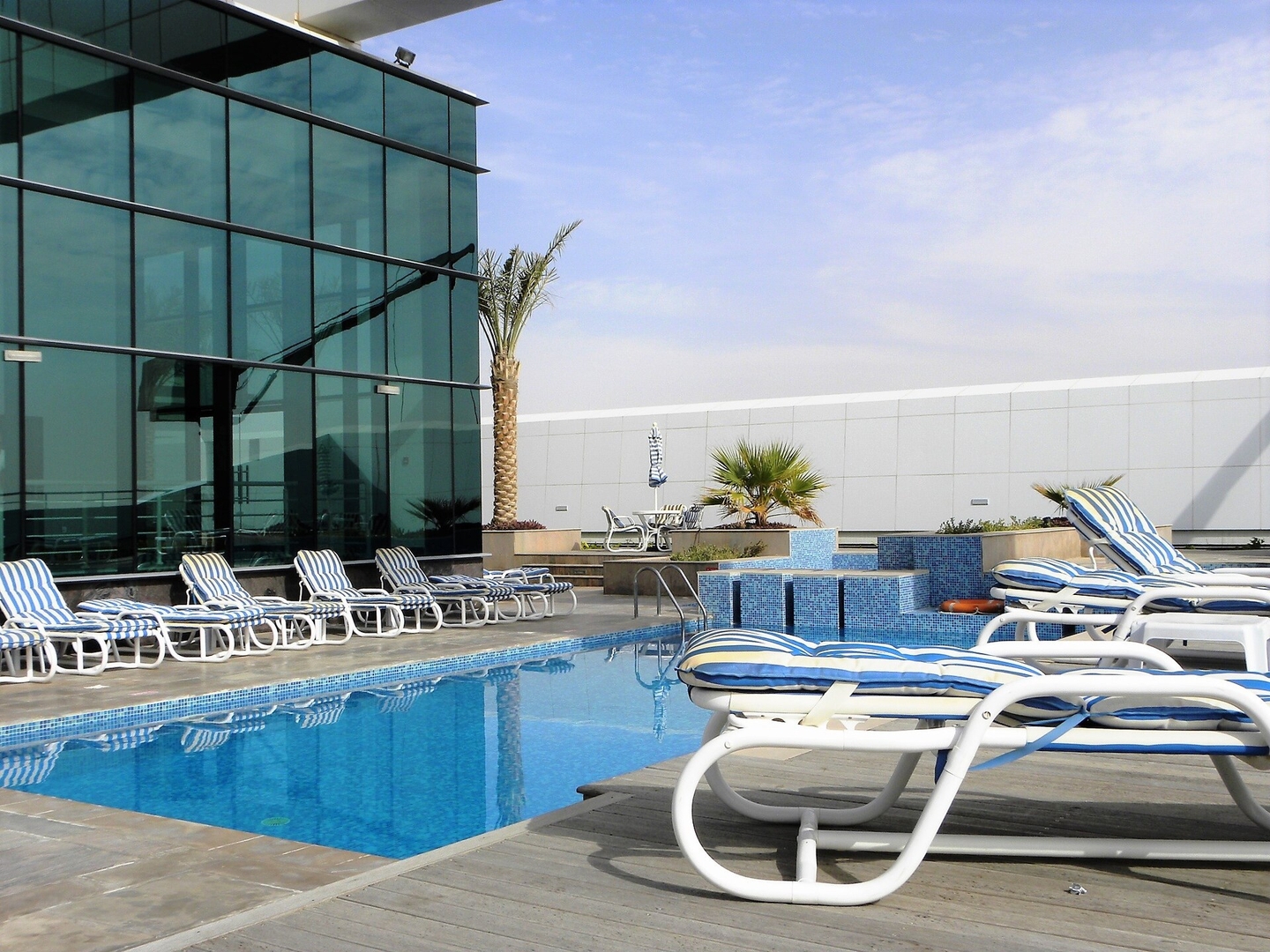 Modern Studio Apt - Goldcrest Views 2 JLT 16 Vacation Homes