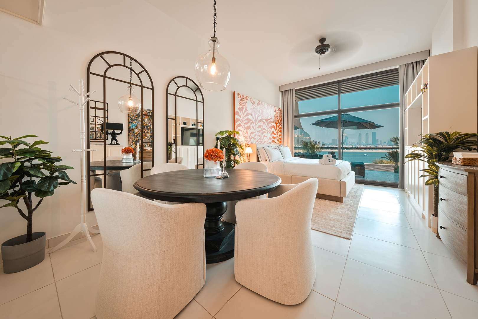 Seaview Studio Apartment in Palm Jumeirah 3 Vacation Homes