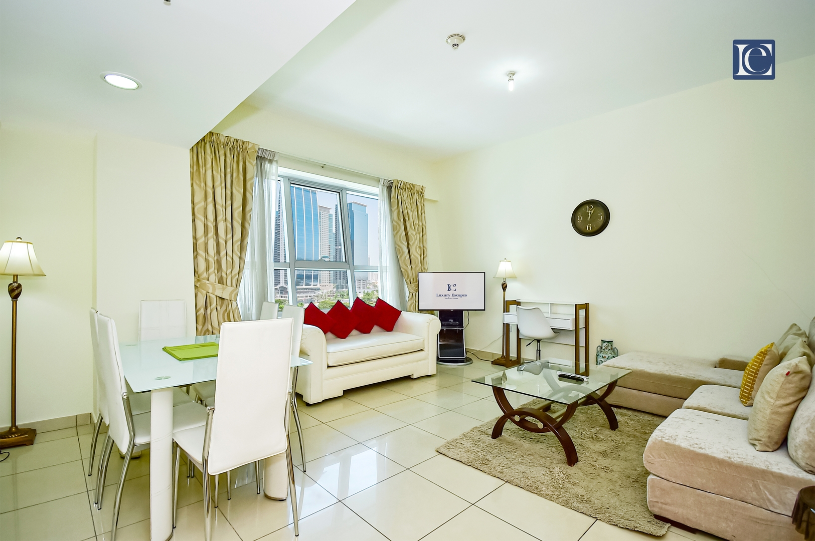 Modern 1BR near the Metro in Armada Tower 3 - AWD 28 Vacation Homes