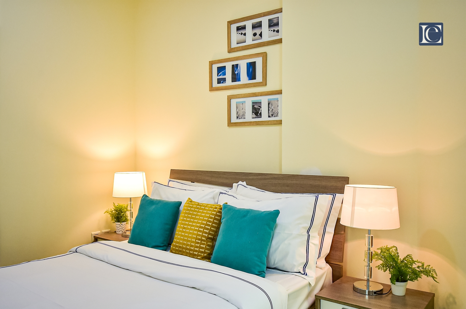 Budget Studio in Dubai Gate 2 JLT - Near Metro 1 Vacation Homes