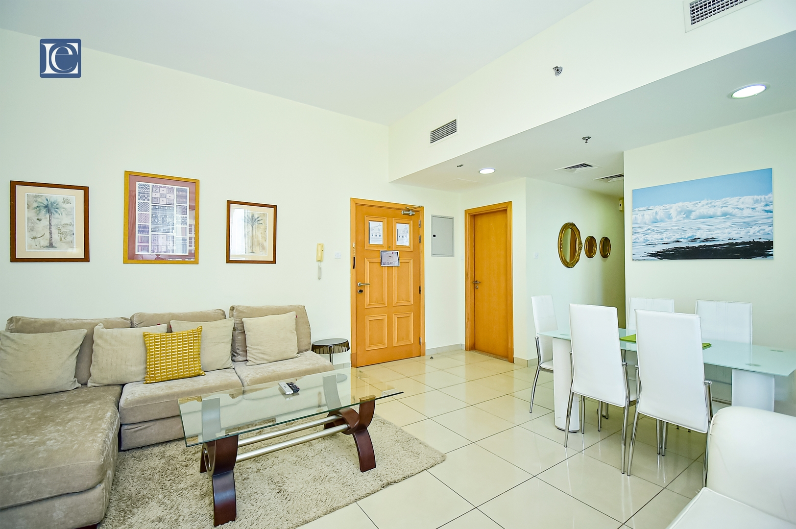 Modern 1BR near the Metro in Armada Tower 3 - AWD 8 Vacation Homes