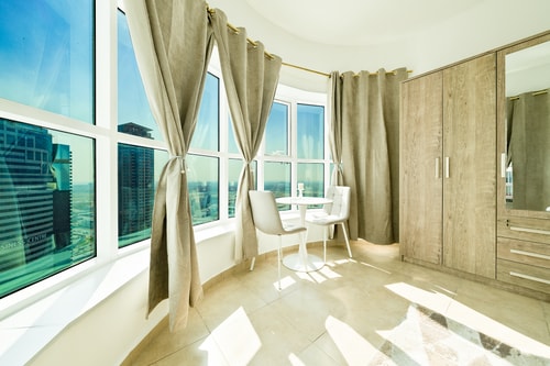 Modern furnished studio with balcony in JLT - BRK 21 Vacation Homes