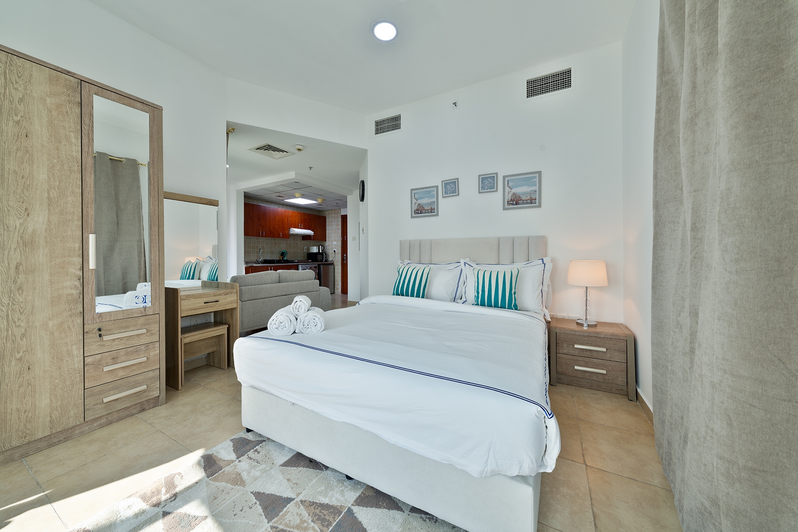 Modern furnished studio with balcony in JLT - BRK 13 Vacation Homes