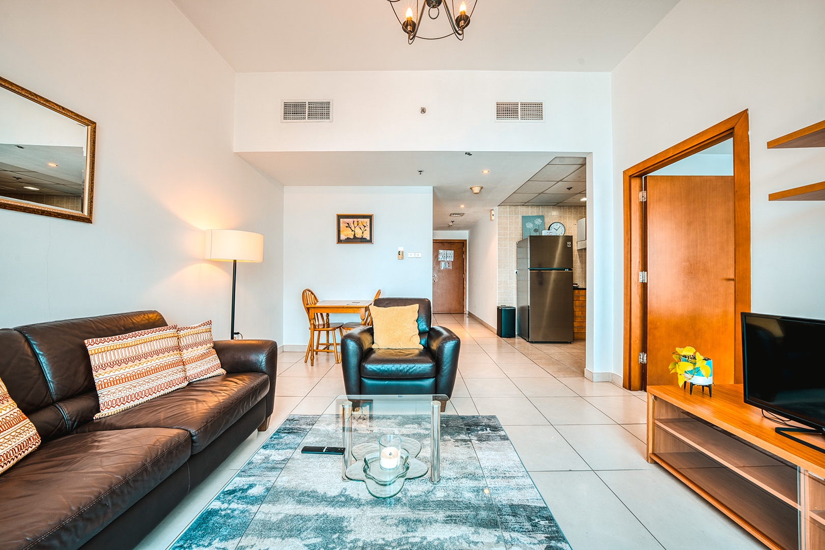 MVT - 1BR with Balcony & Stunning Marina View. 28 Vacation Homes
