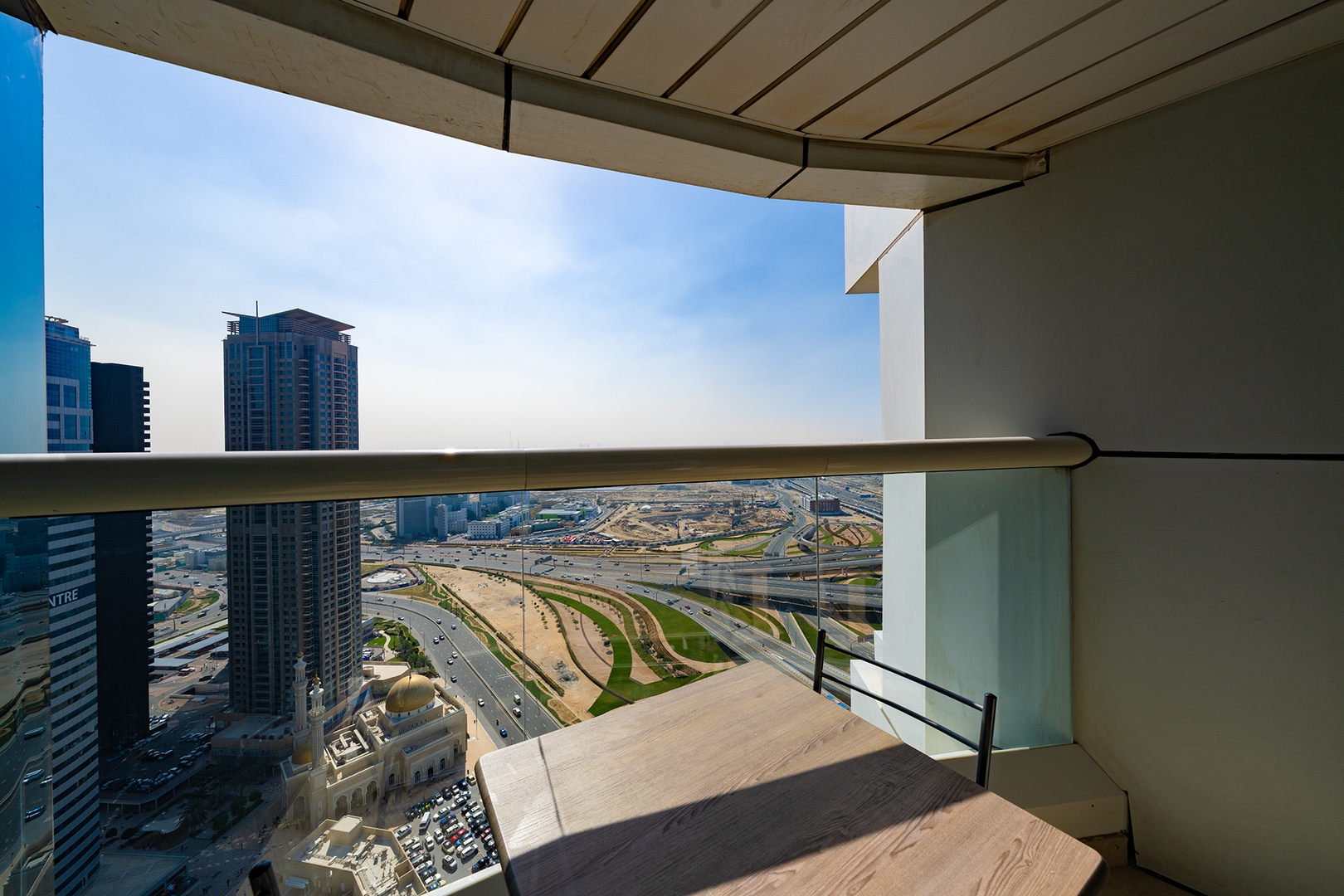 Modern furnished studio with balcony in JLT - BRK 7 Vacation Homes
