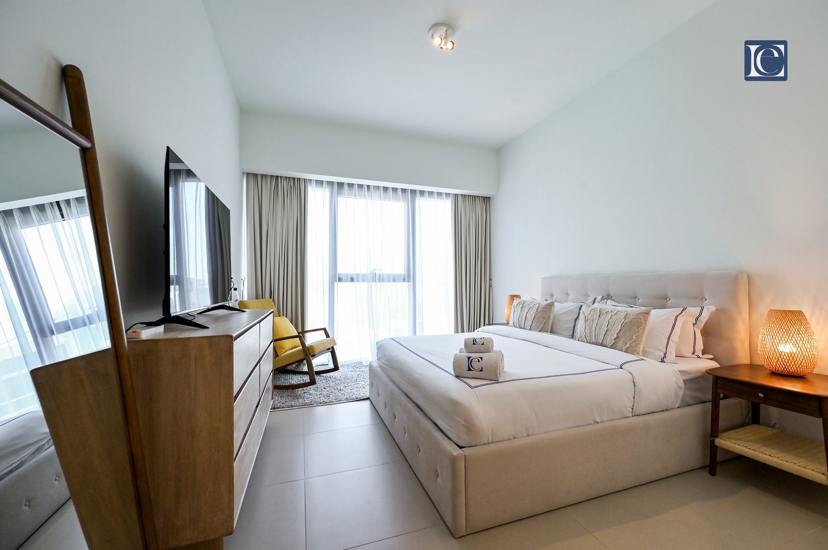 Stylish Downtown Dubai Stay |Act 1 Act 2 Tower 1 22 Vacation Homes