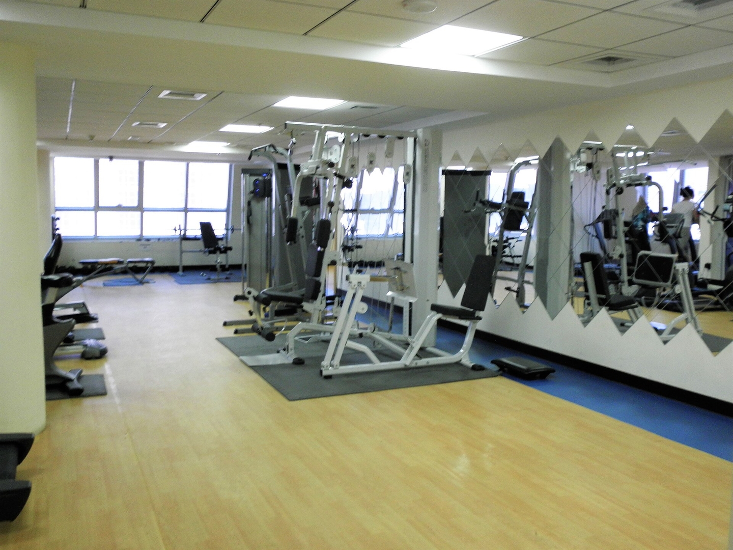 Modern 1BR near the Metro in Armada Tower 3 - AWD 32 Vacation Homes