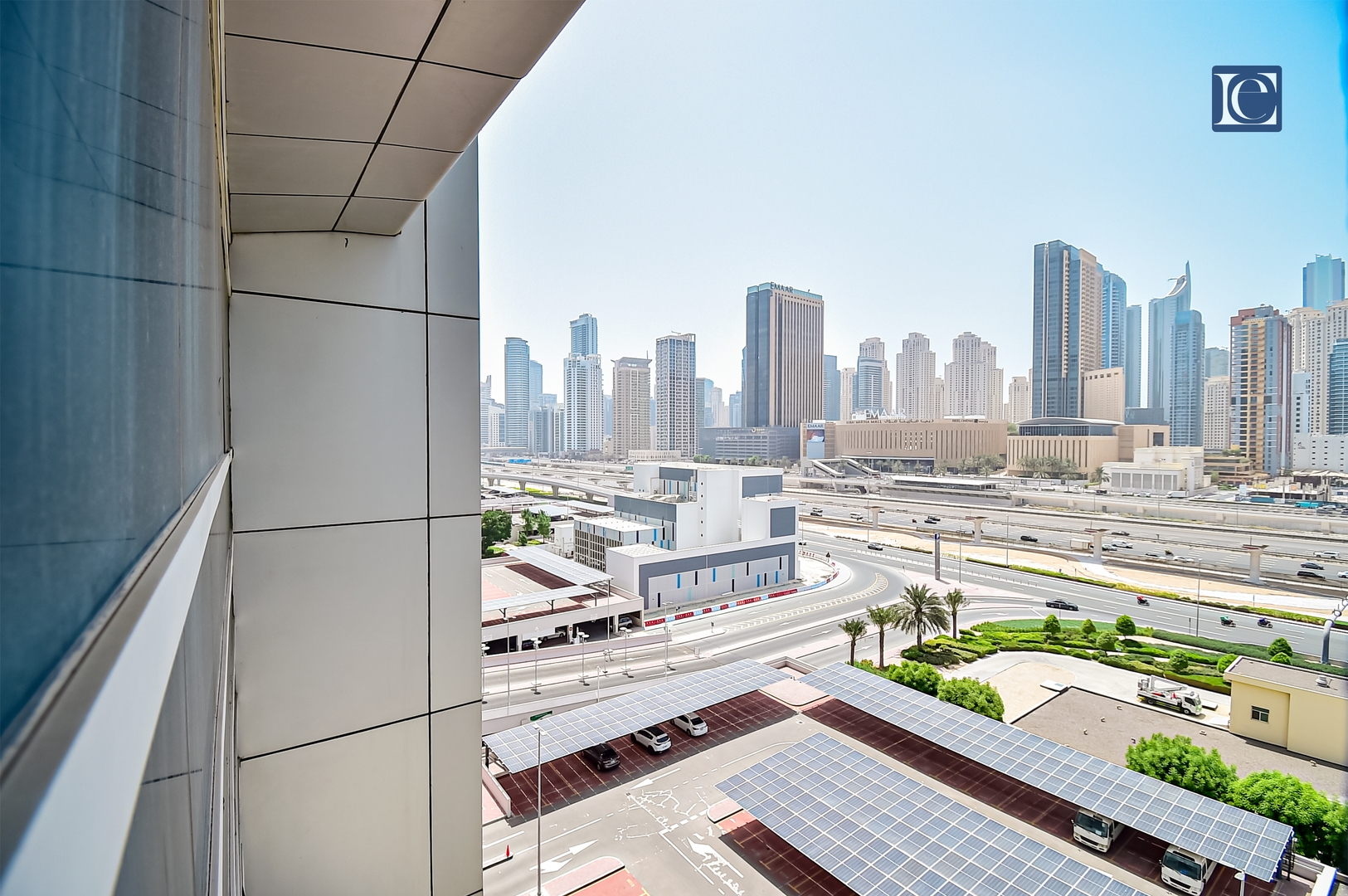 Modern 1BR near the Metro in Armada Tower 3 - AWD 38 Vacation Homes