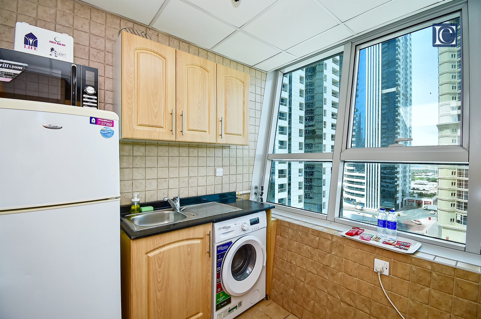 Modern 1BR near the Metro in Armada Tower 3 - AWD 14 Vacation Homes