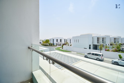 Private 3BR+Maids Villa - Mudon Dubai 35 Luxury Escapes