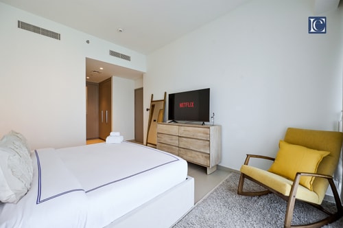 Stylish Downtown Dubai Stay |Act 1 Act 2 Tower 1 23 Vacation Homes