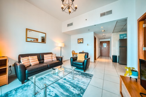 MVT - 1BR with Balcony & Stunning Marina View. 12 Vacation Homes
