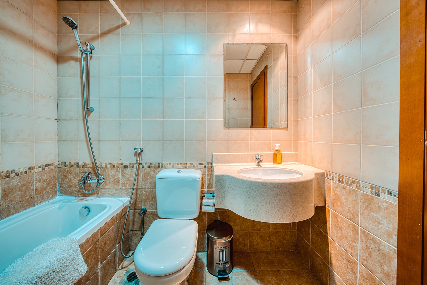 MVT - 1BR with Balcony & Stunning Marina View. 11 Vacation Homes