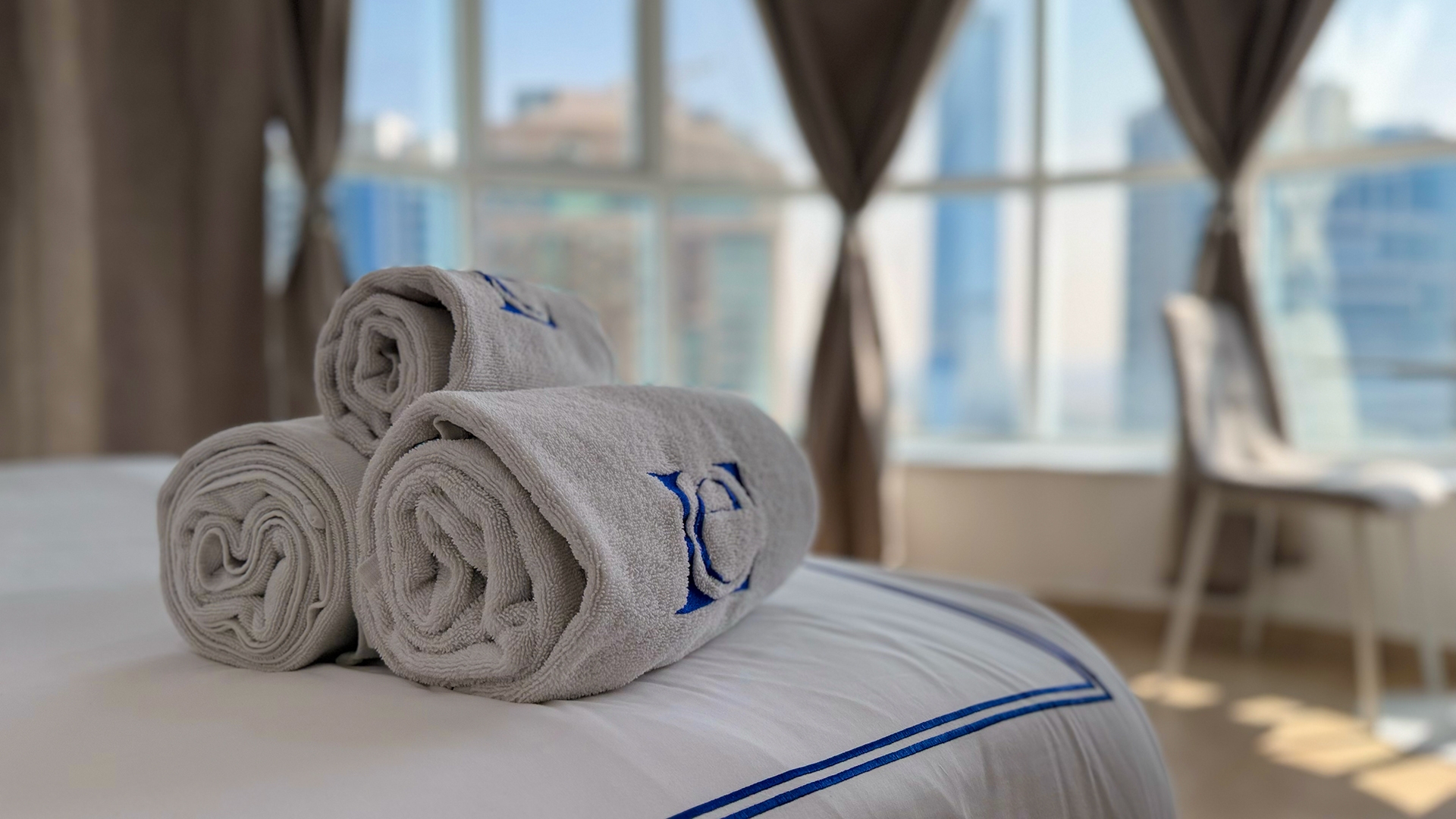 Modern furnished studio with balcony in JLT - BRK 19 Vacation Homes