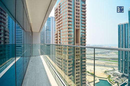 Stylish 2BR Premium Apt in Medore Jlt 22 Luxury Escapes