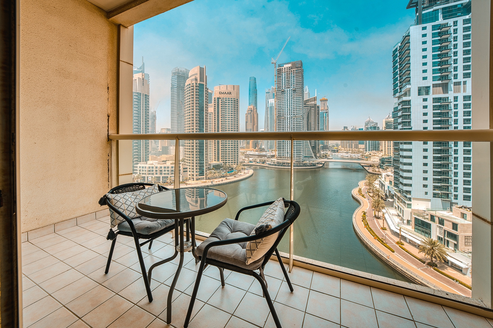 MVT - 1BR with Balcony & Stunning Marina View. 20 Vacation Homes