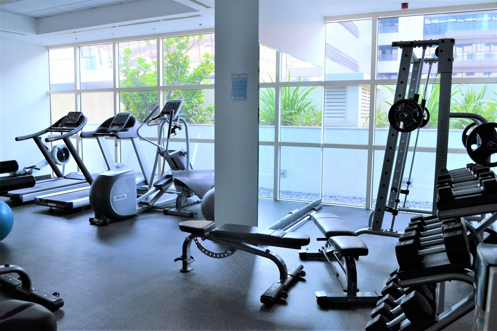 Stunning 2BR Apt in Yacht Bay Marina - Near Metro 15 Vacation Homes
