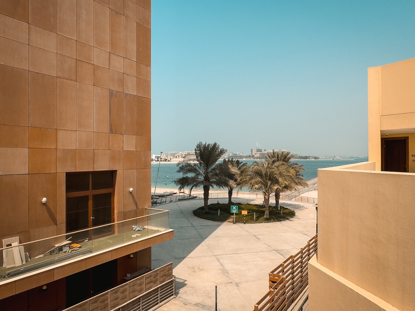 Seaview Studio Apartment in Palm Jumeirah 22 Vacation Homes