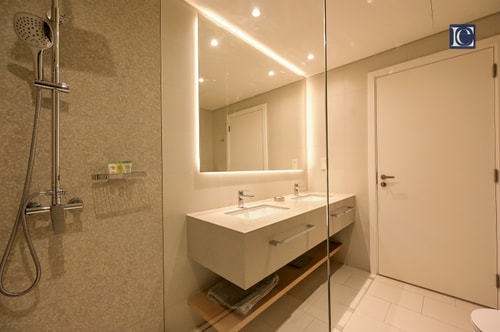 Exquisite 3BR + Maid | Full Sea View in JBR 15 Vacation Homes