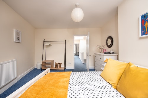 Awesome 1 bed in Central Southsea 11 Places to be