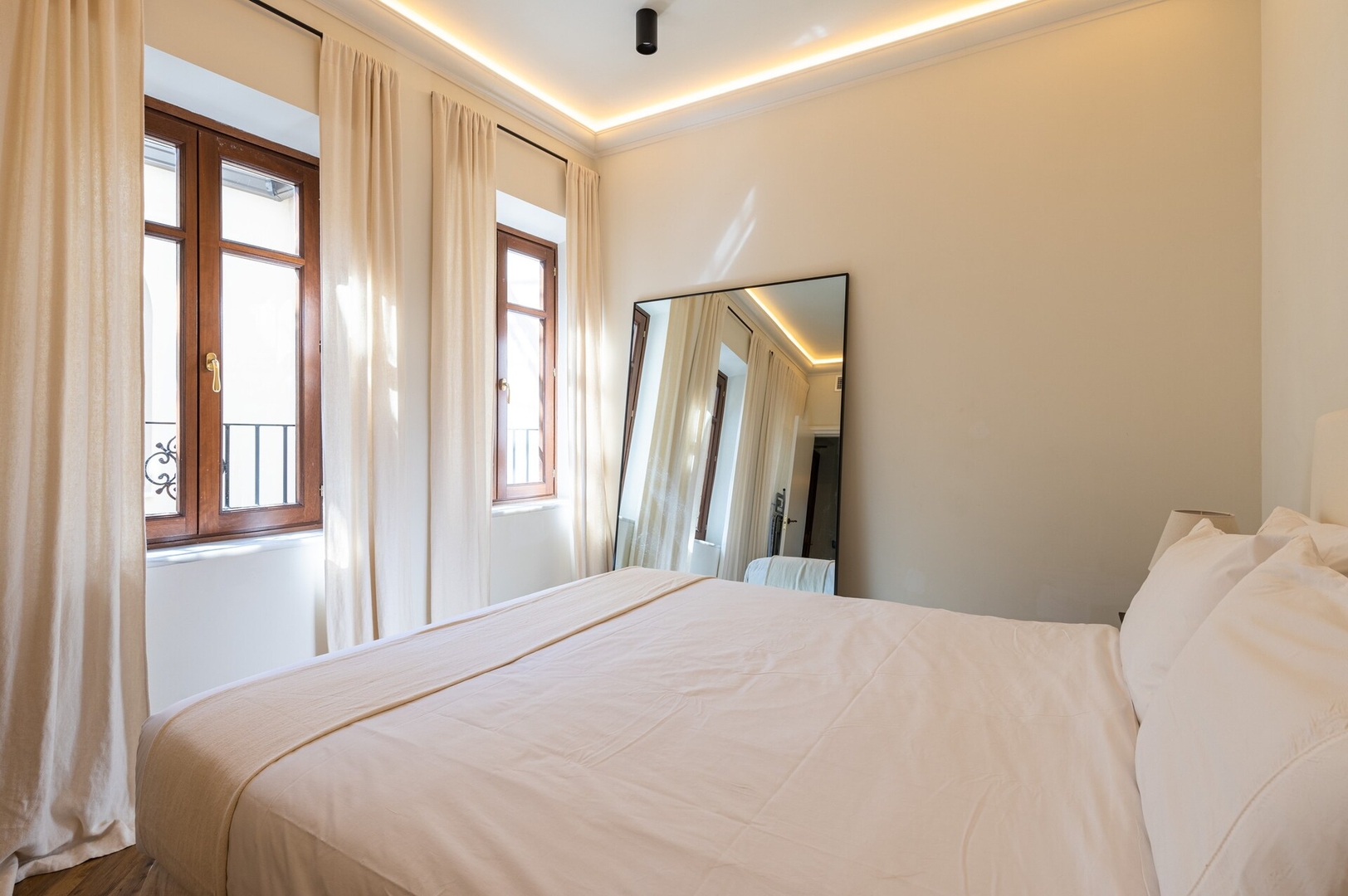Luxurious 1 bedroom apartment in the center 16 Templa Stays