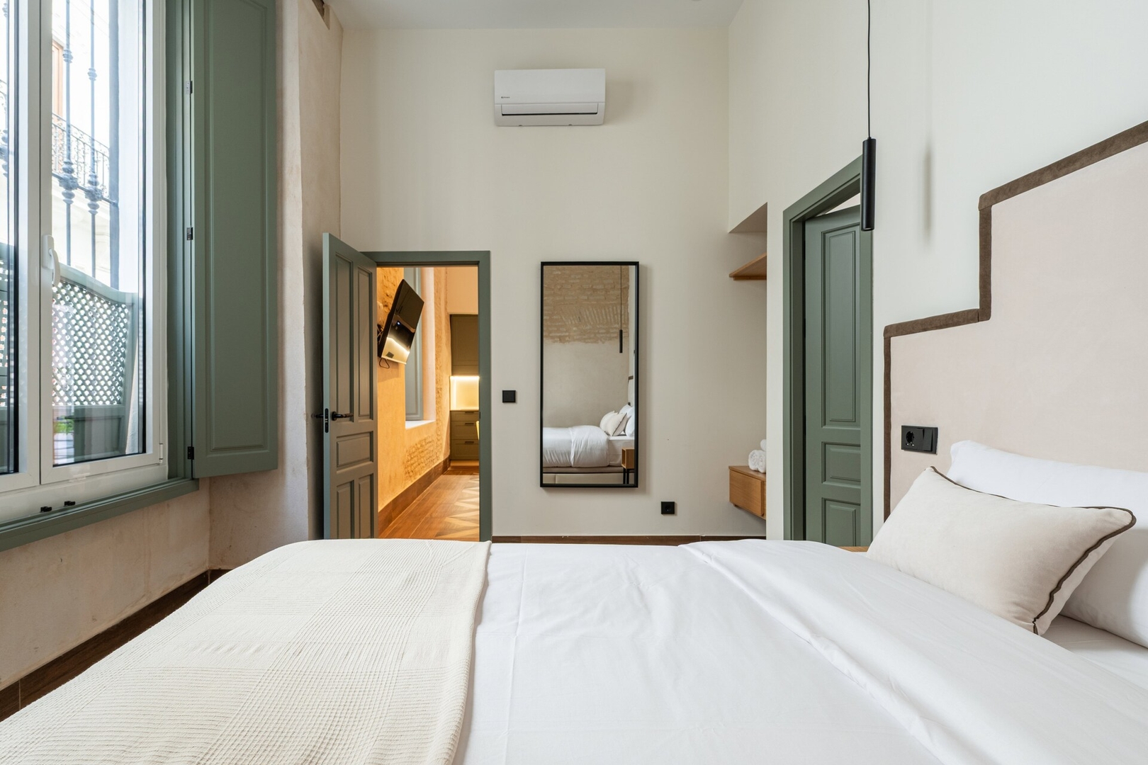 Elegance and luxury in the centre of Sevilla 1 Templa Stays