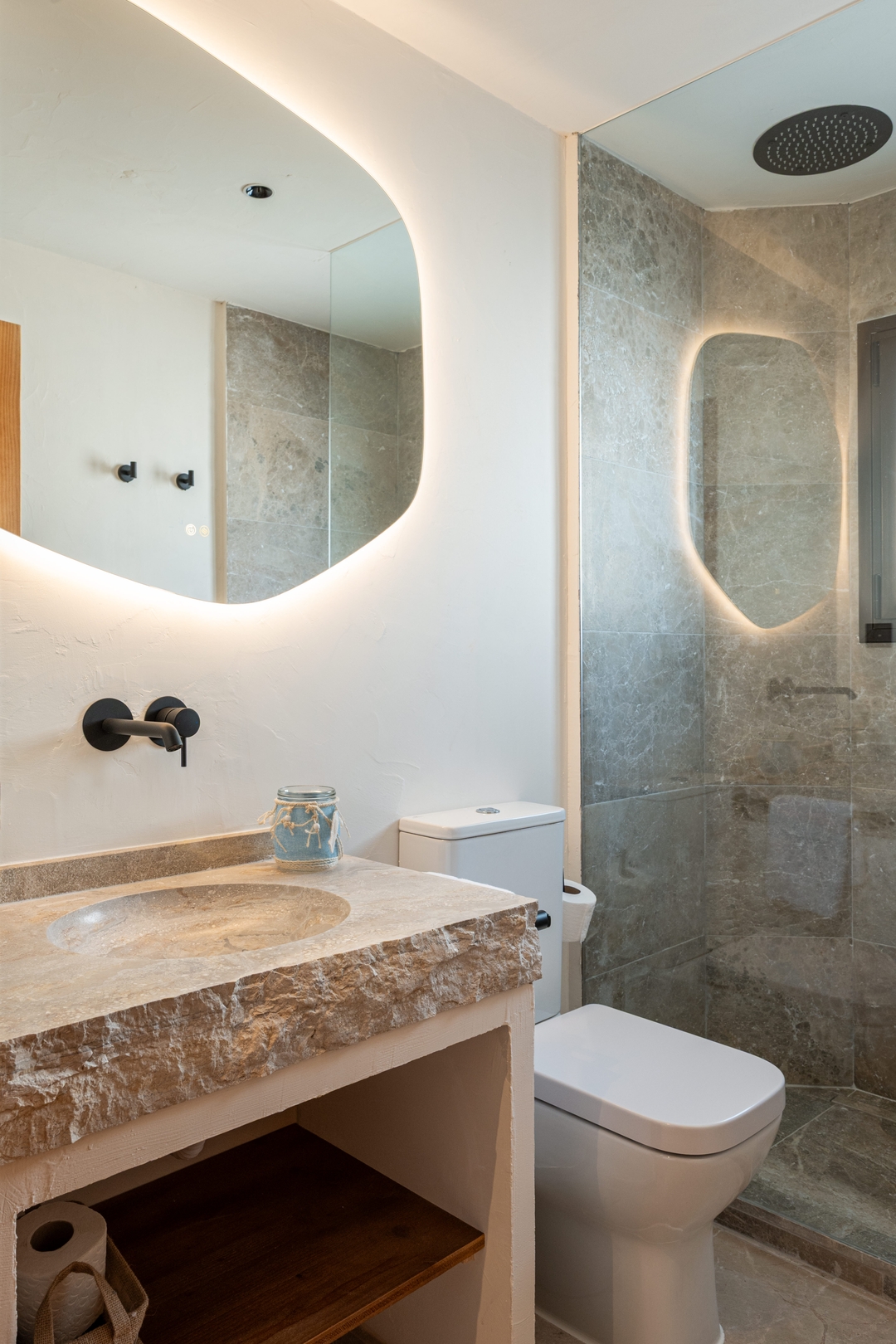 5- Netflix / Sauna / Gym & Parking 24 Templa Stays